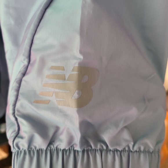 New Balance overcoat - Picture 6 of 8